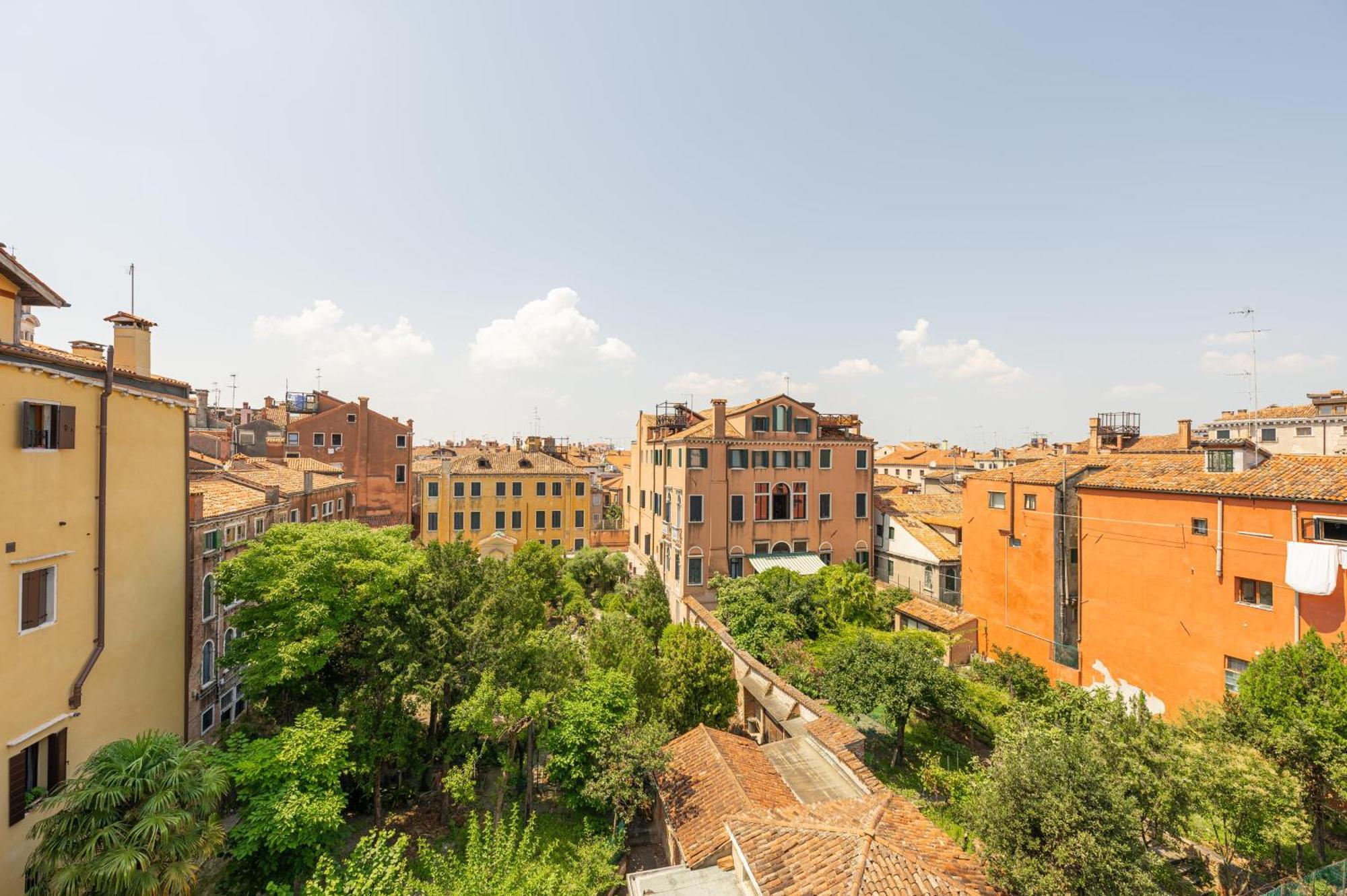 Ferienwohnung Luxury Penthouse With Terrace Venedig Exterior foto
